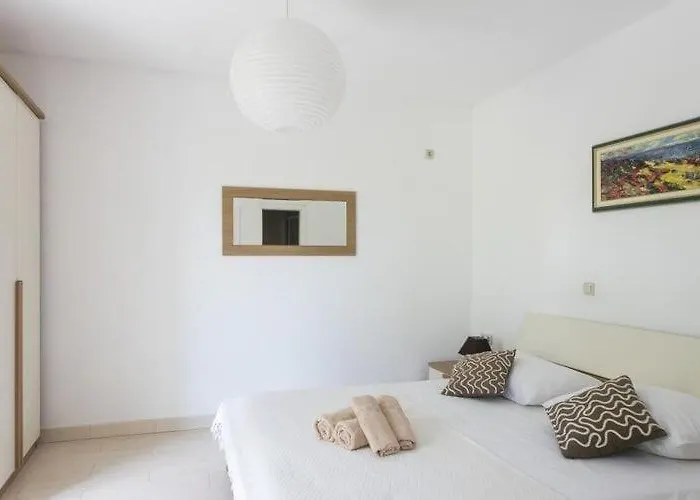 شقة Maria Kolo Ep - Two Bedroom With Terrace And Garden View Donje Celo